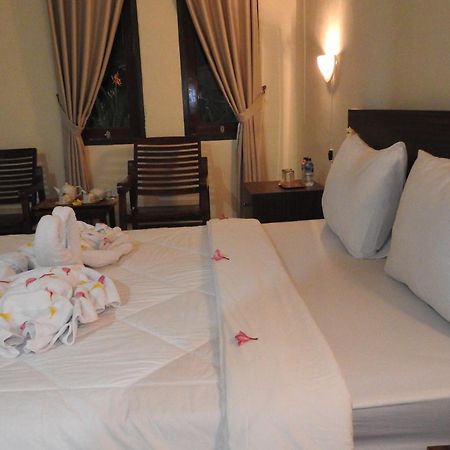 D'Batur Hotel Senggigi Ruang foto