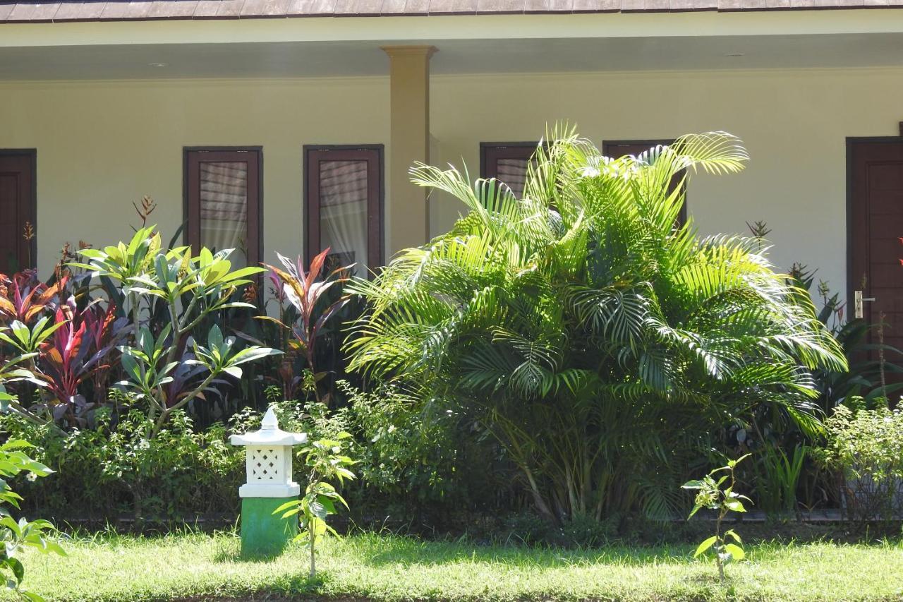 D'Batur Hotel Senggigi Bagian luar foto
