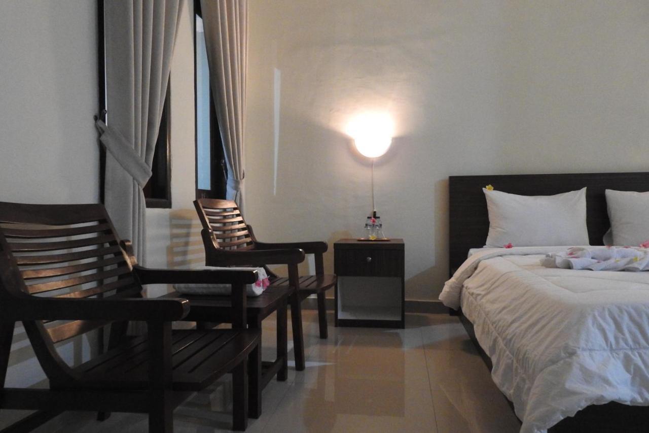 D'Batur Hotel Senggigi Bagian luar foto